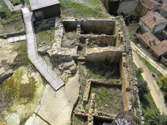 46 Ruinas e Uncastillo