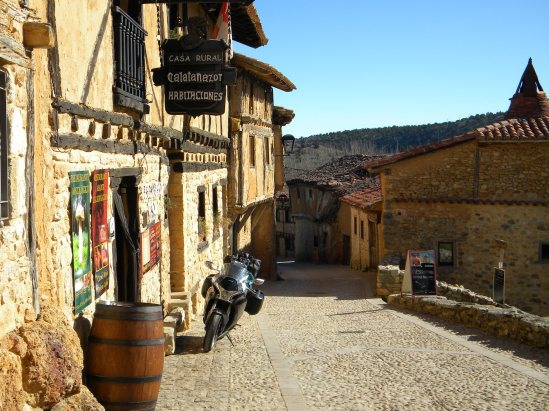 9 Taverna
